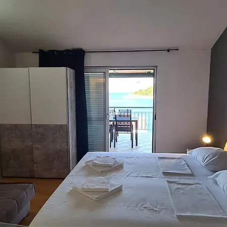 Moli Onte Apartment *