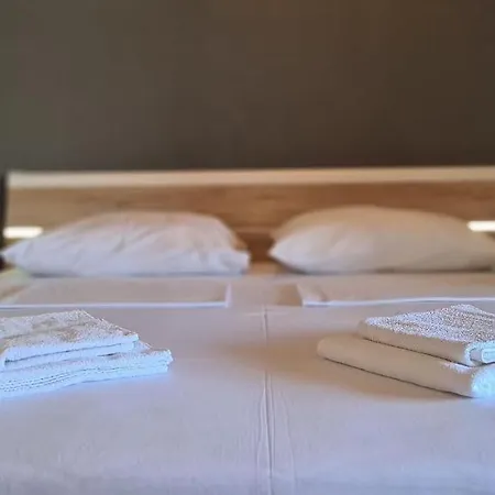 Moli Onte Apartment *